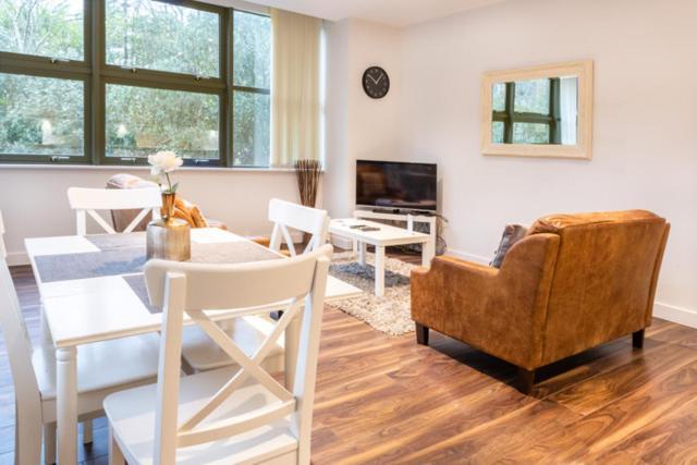 City Stay Apartments - Centro Milton Keynes Buitenkant foto